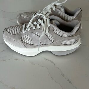 New Balance Women's Gray/Greige Athletic Sneakers